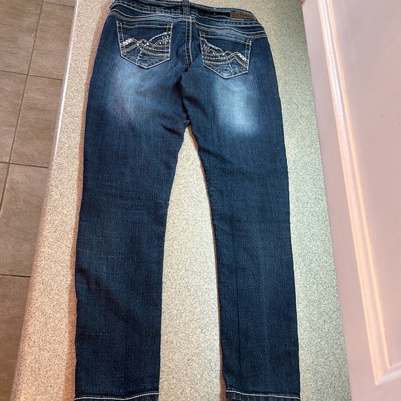 👖Wallflower Distressed Skinny Blue Jeans Women’s 8-10 based on measurements - Picture 5 of 17